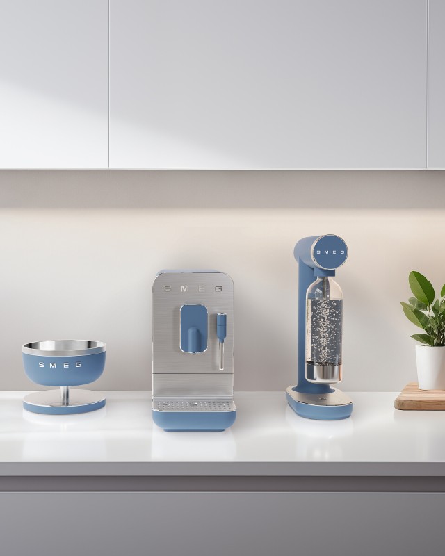cyfrowa-waga-kuchenna-smeg-niebieski-zestaw-smeg.jpg