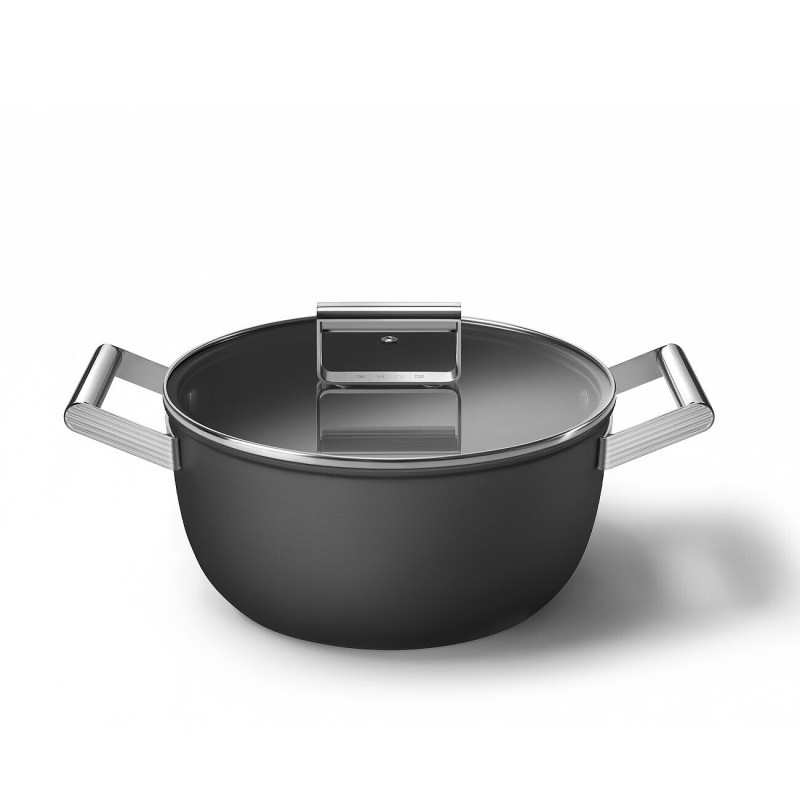 garnek-24-cm-smeg-czarny-z-uchwytami-pokrywka.jpg