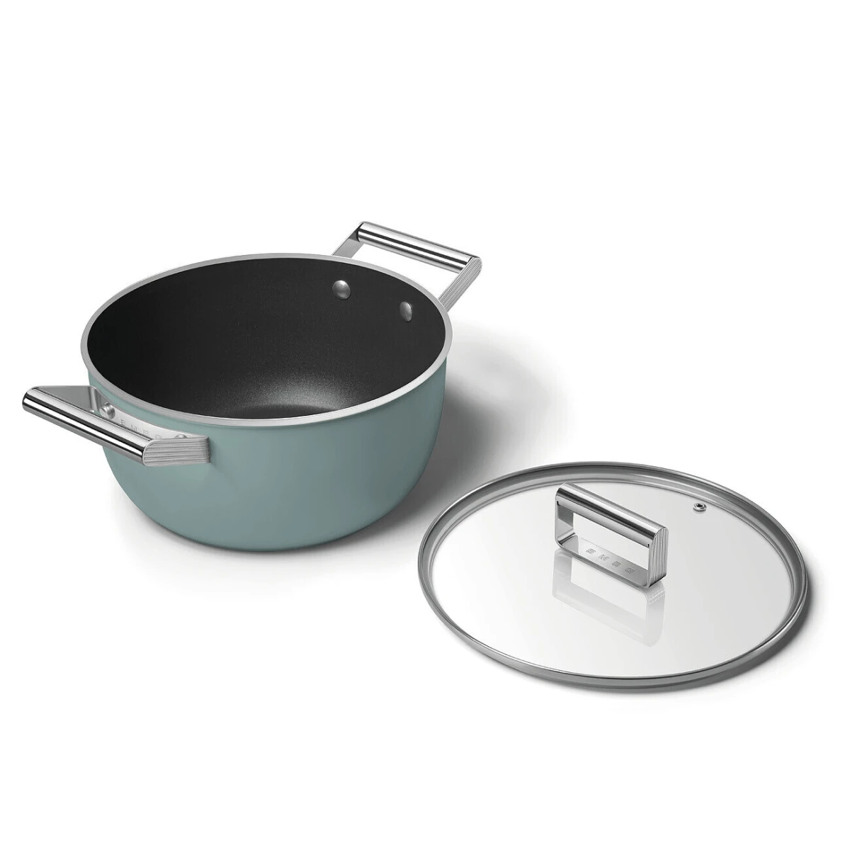 garnek-24-cm-smeg-zielony-plus-pokrywka.jpg