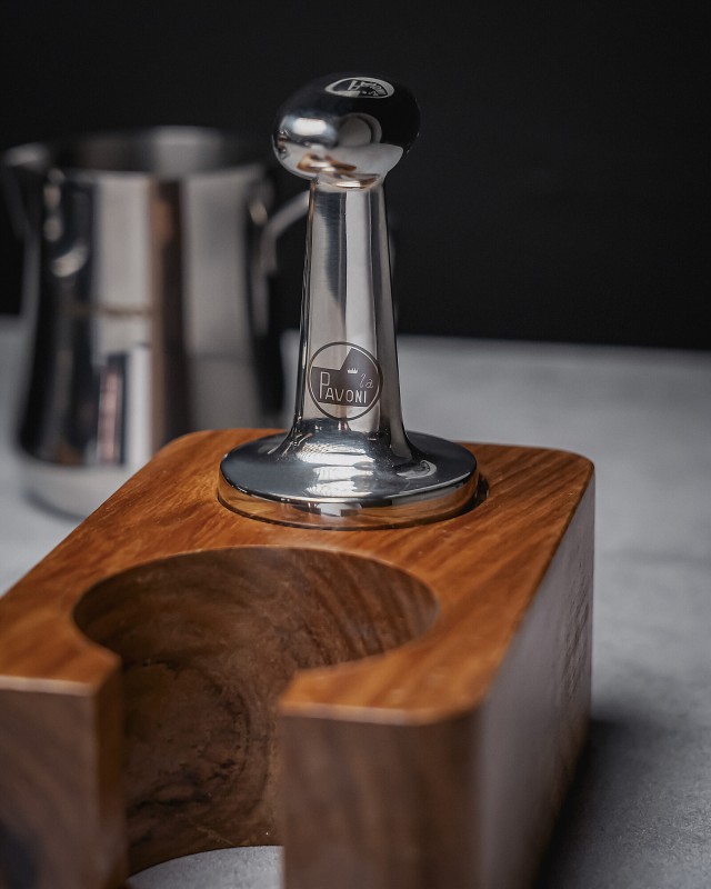 tamper-do-kawy-51-mm-la-pavoni-stalowy-1.jpg