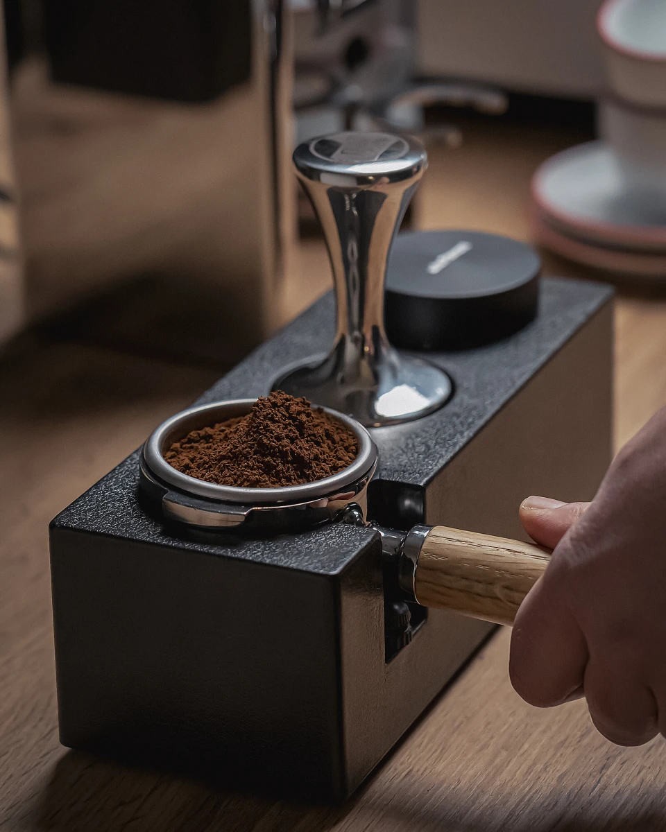 tamper-do-kawy-58-mm-la-pavoni-stalowy-3.jpg