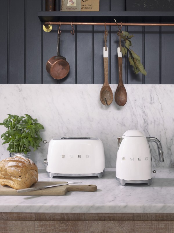 toster-smeg-bialy-kuchnia-blat.jpg