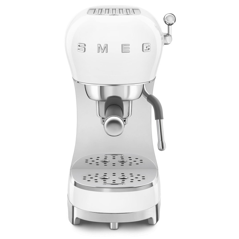 kolbowy-ekspres-do-kawy-smeg-bialy.jpg